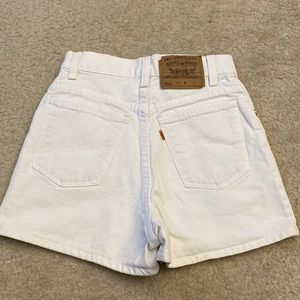 Vintage Levis 912 white jean denim shorts size 3